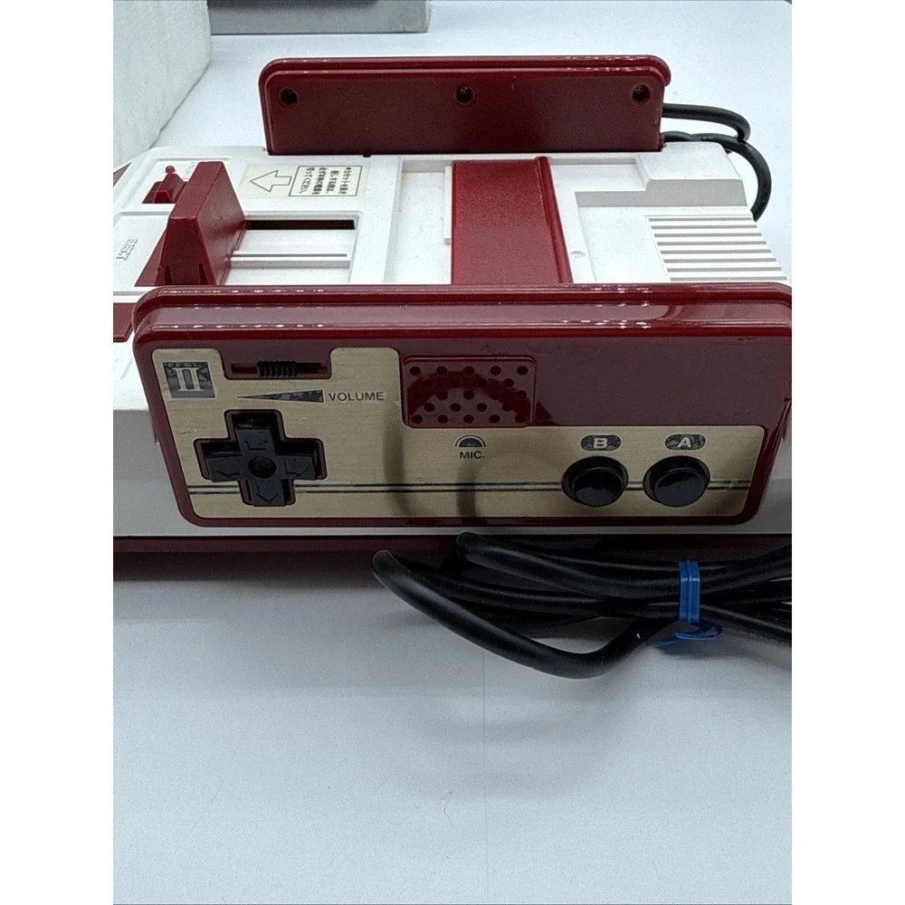 Nintendo Japanese Famicom NES Console in Box CIB Cords Manuals HCV-001 US Seller